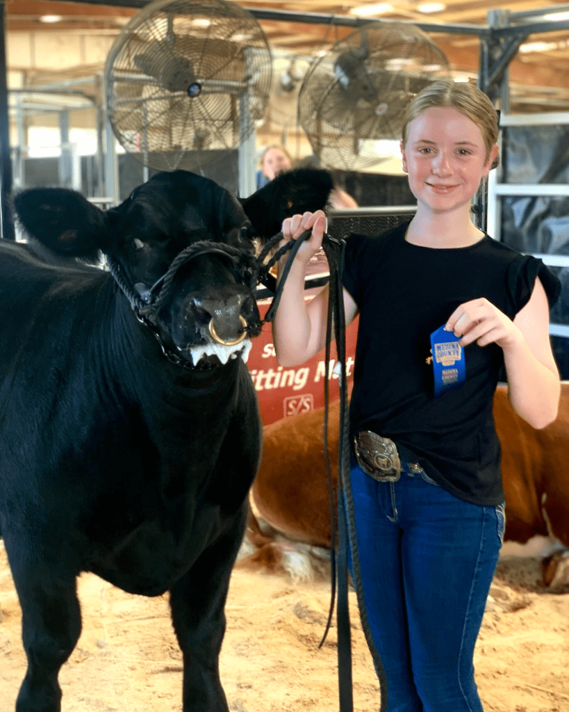 Hondo ISD cattle exhibitor award