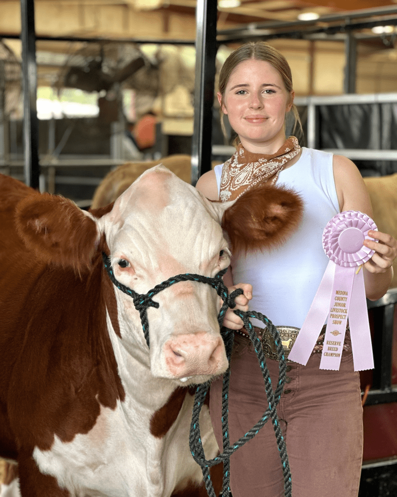 Hondo ISD cattle exhibitor award