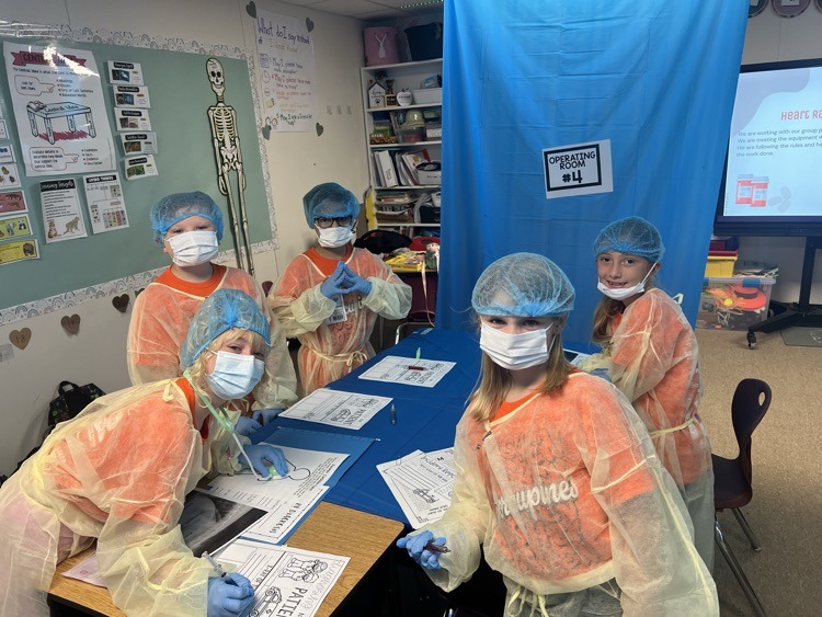 Springtown ISD third grade students at Goshen Creek Elementary found a unique way to dissect text structures during their reading block!