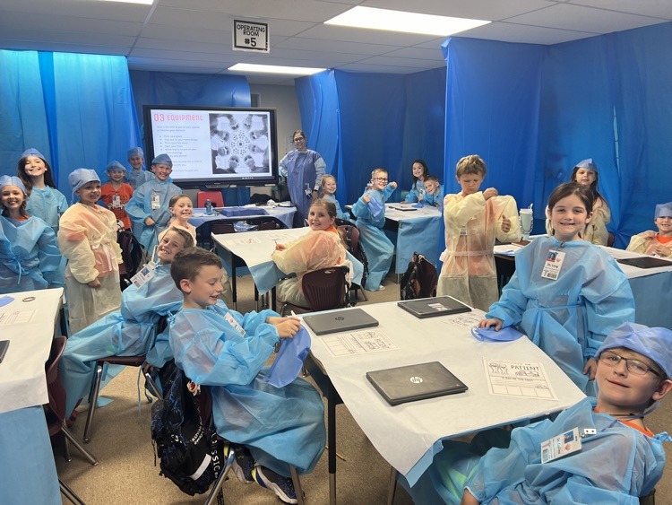 Springtown ISD third grade students at Goshen Creek Elementary found a unique way to dissect text structures during their reading block!